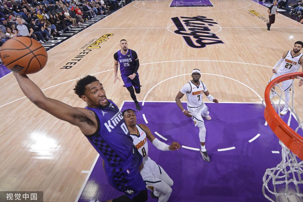 色的背身护 色的背身护