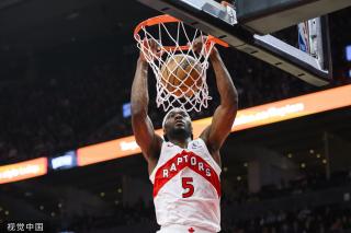 队的两名球 队的两名球