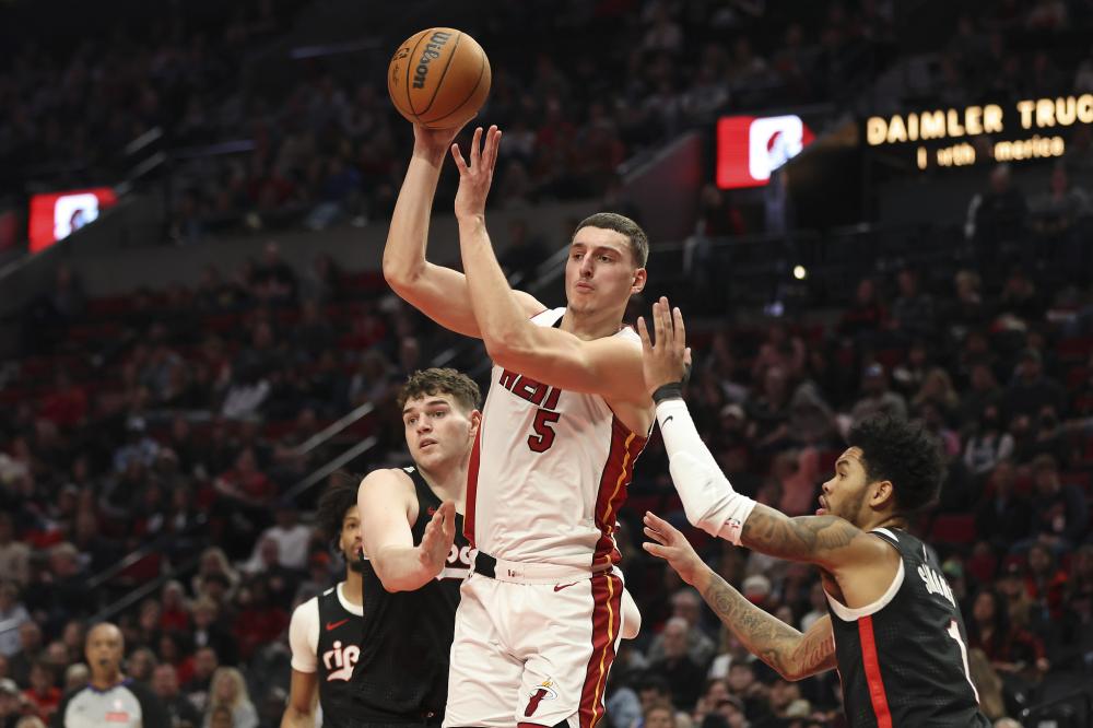 比赛中尤为 比赛中尤为