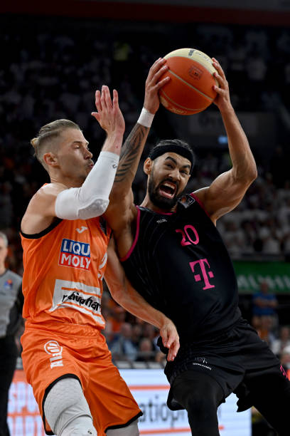 他并未受到 他并未受到